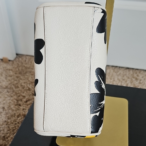 Coach 2024 NWT Mini Rowan Crossbody Bag with Floral Print - Picture 7 of 12